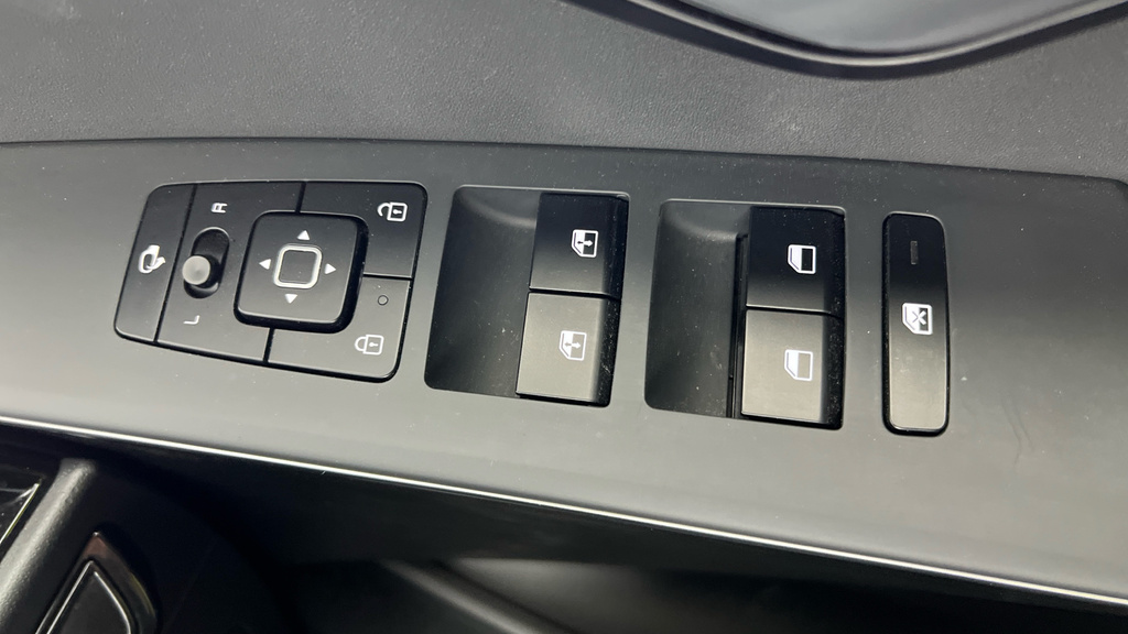 Kia e-Niro Niro 4 Ev White #12