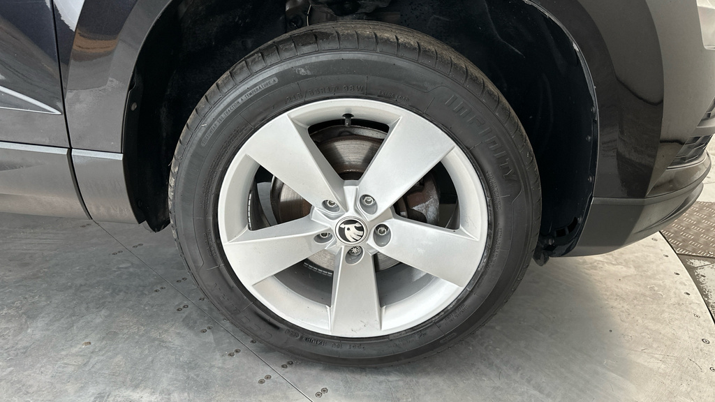 Skoda Karoq Se Technology Grey #24