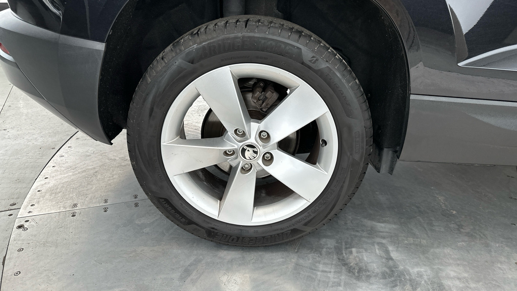 Skoda Karoq Se Technology Grey #23