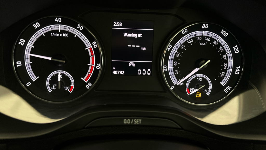 Skoda Karoq Se Technology Grey #17