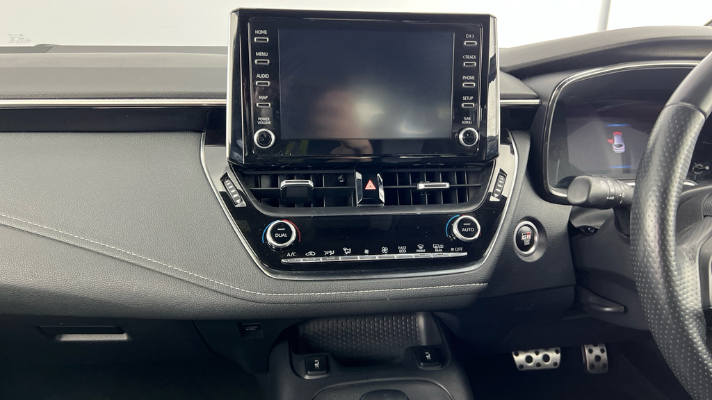 Toyota Corolla Corolla Excel Hev Cvt Black #22