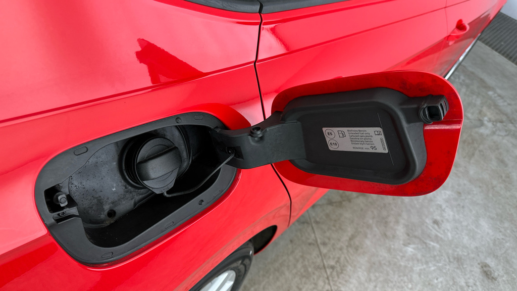 Volkswagen Polo Hatchback Black #29