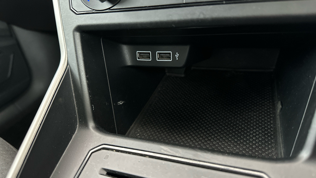 Volkswagen Polo Hatchback Black #14