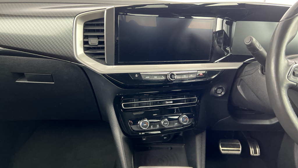Vauxhall Mokka Design White #22
