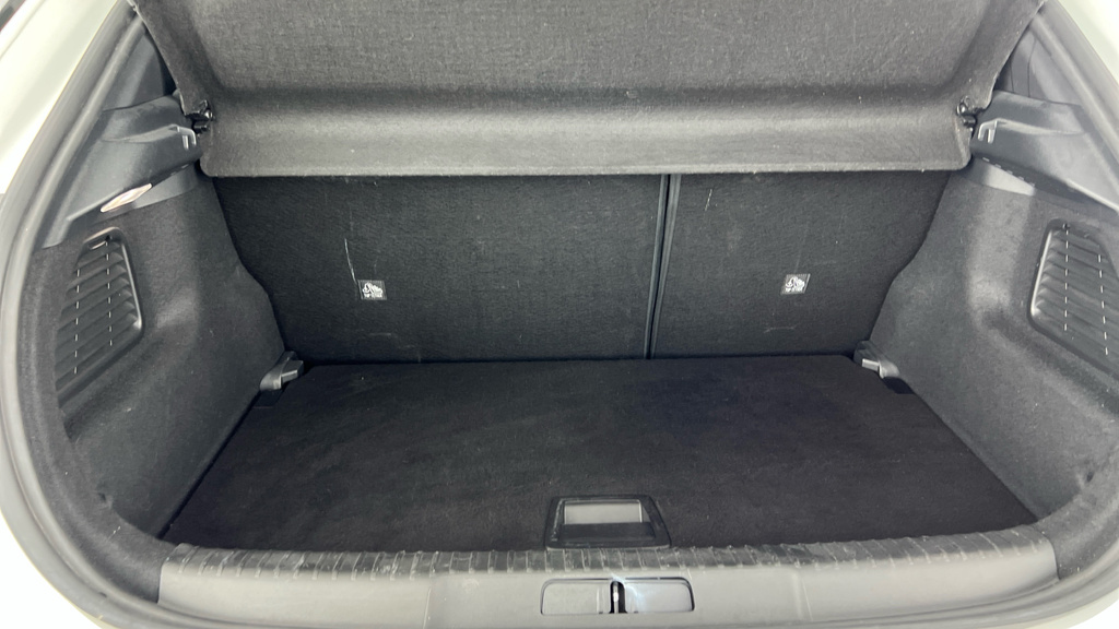Vauxhall Mokka Design White #25