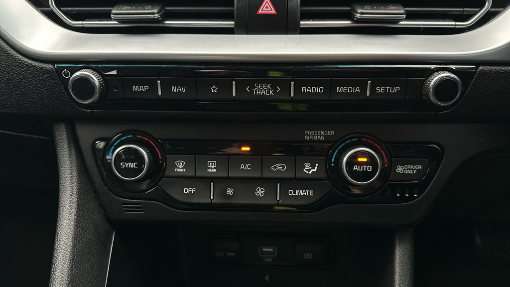 Kia Niro 4 Black #17