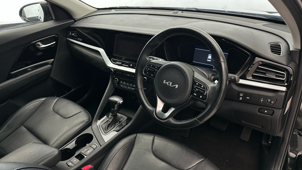 Kia Niro 4 Black #12