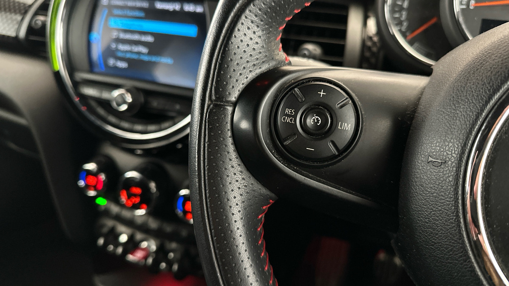 Mini Hatch 1.5 Cooper Classic II  #13