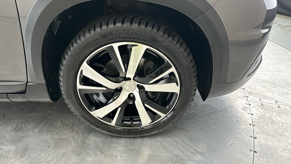 Peugeot 2008 Allure Premium White #27
