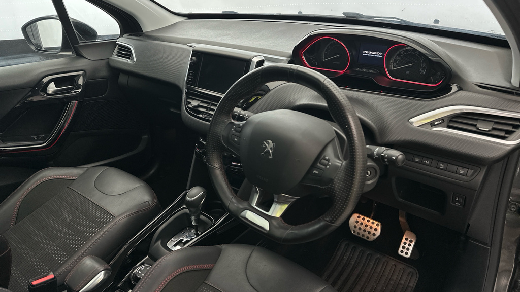 Peugeot 2008 Allure Premium White #11