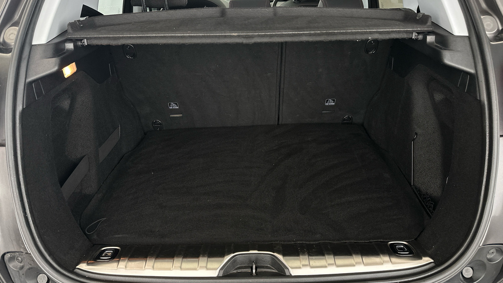 Peugeot 2008 Allure Premium White #22
