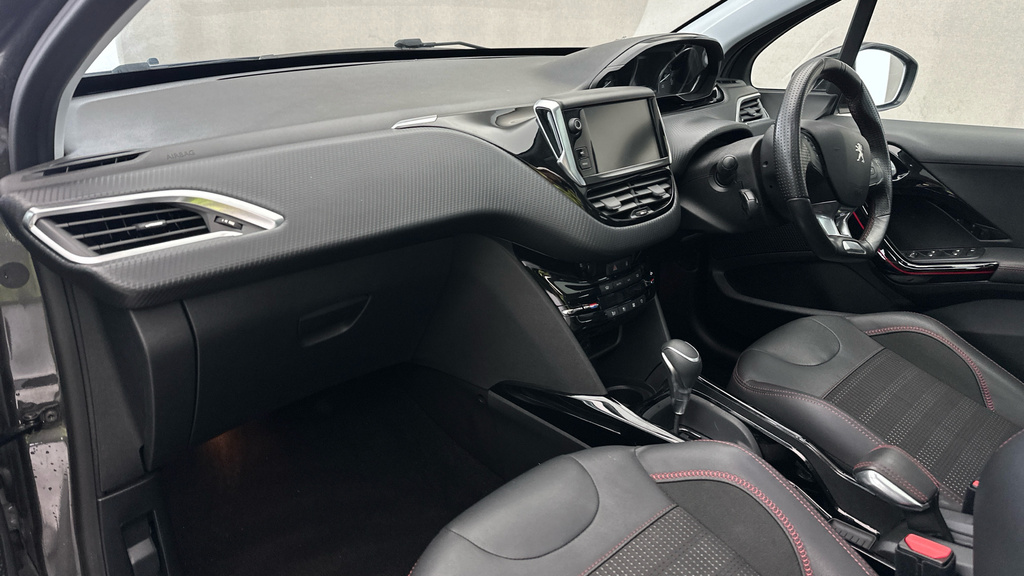 Peugeot 2008 Allure Premium White #13