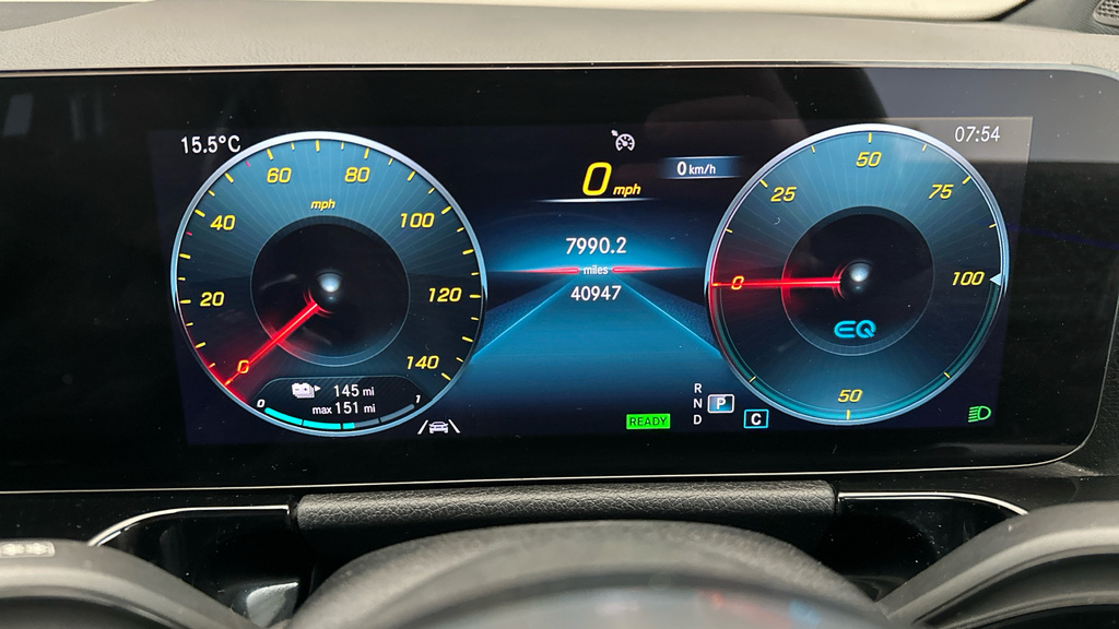 Mercedes-Benz EQA 250 Amg Line White #19