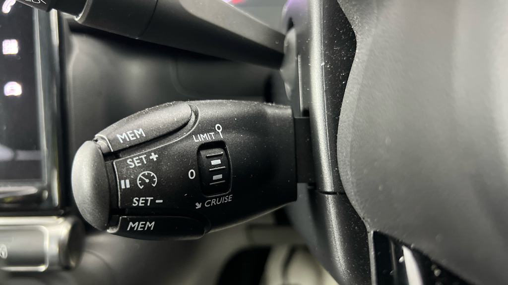 Citroen C3 1.2 Puretech 110 Plus Eat6 White #20
