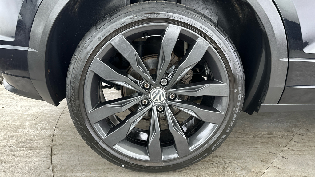 Volkswagen T-Roc Hatchback Grey #25
