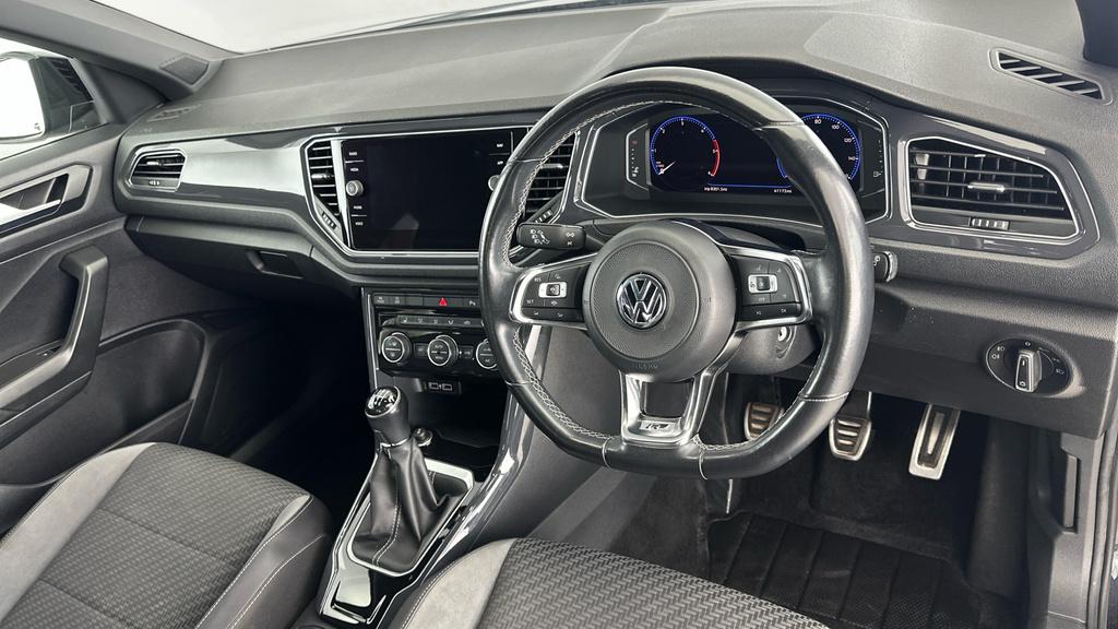 Volkswagen T-Roc Hatchback Grey #9