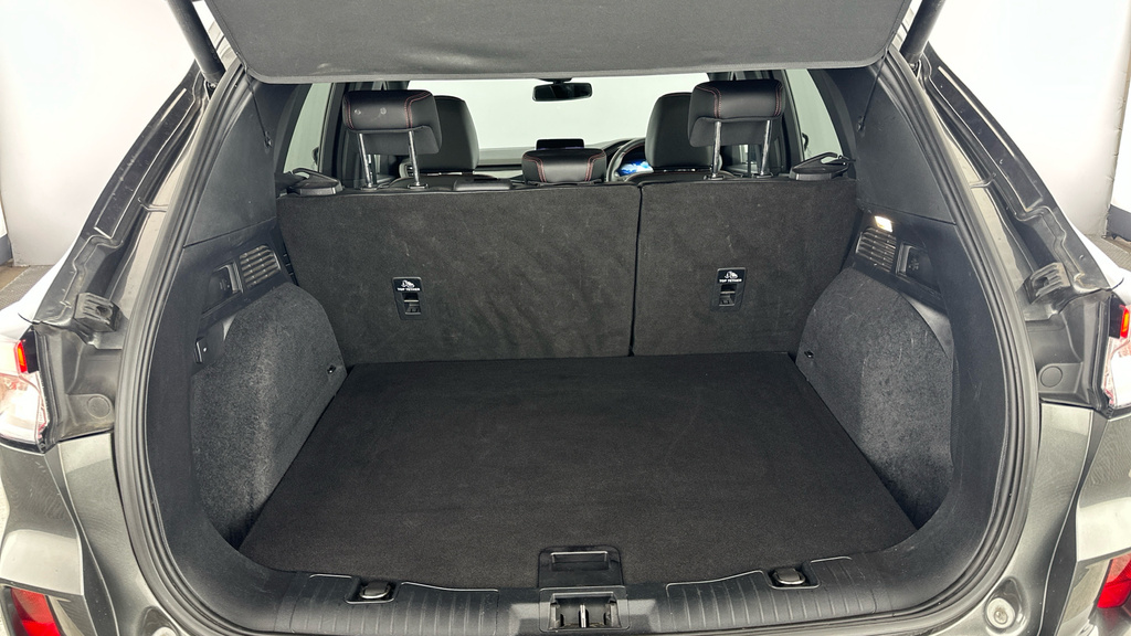 Ford Kuga 2.5 Phev Vignale Cvt White #28