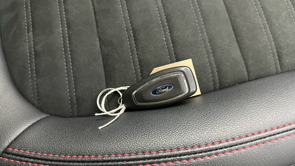 Ford Kuga 2.5 Phev Vignale Cvt White #36
