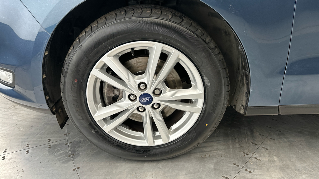 Ford Galaxy 1.5 Ecoboost 165 Zetec Silver #23
