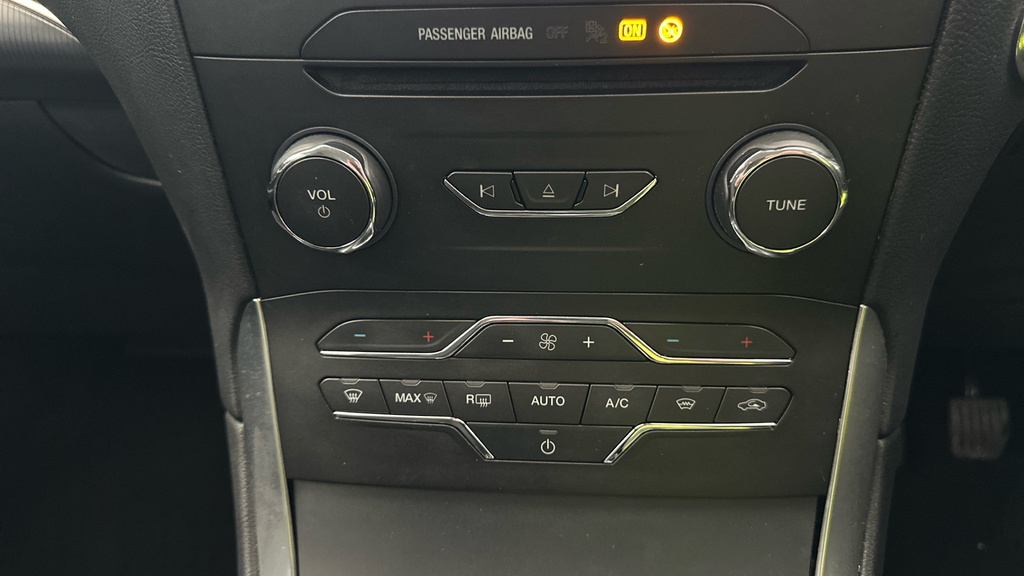 Ford Galaxy 1.5 Ecoboost 165 Zetec Silver #16