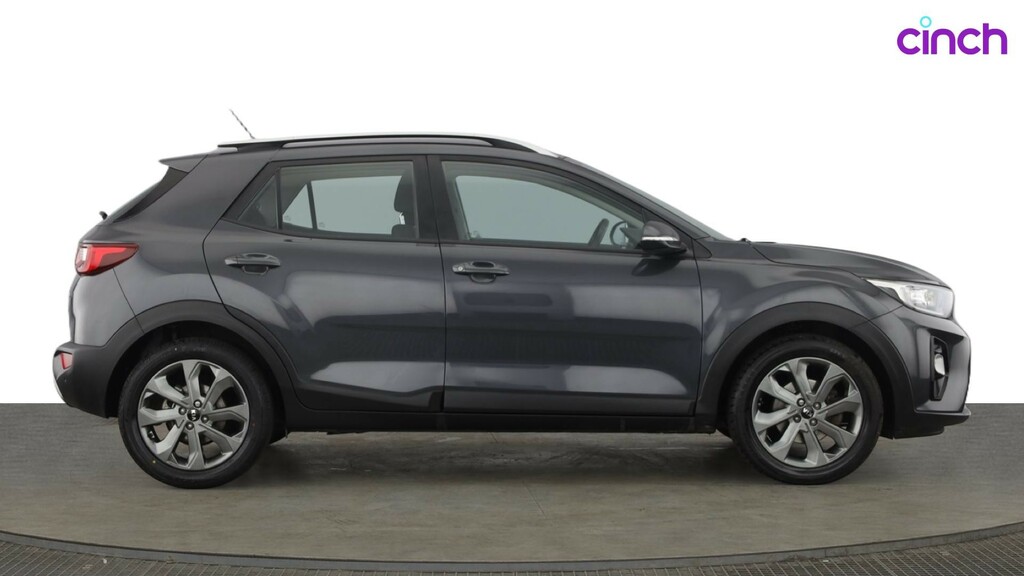 Kia Stonic Red #2