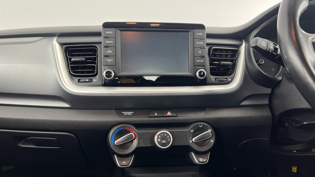 Kia Stonic Red #14