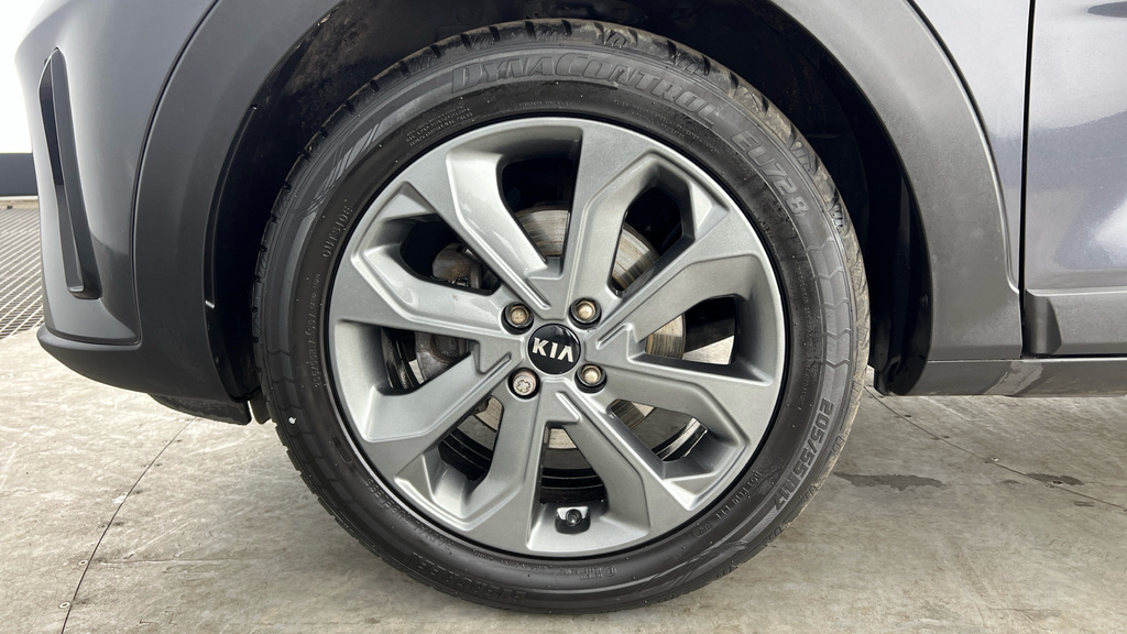 Kia Stonic Red #21