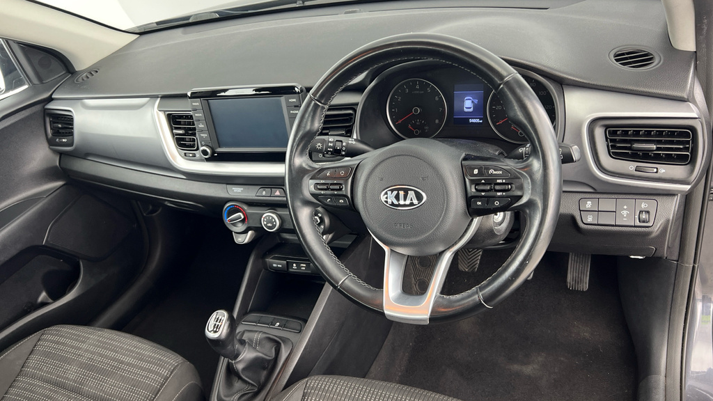 Kia Stonic Red #9