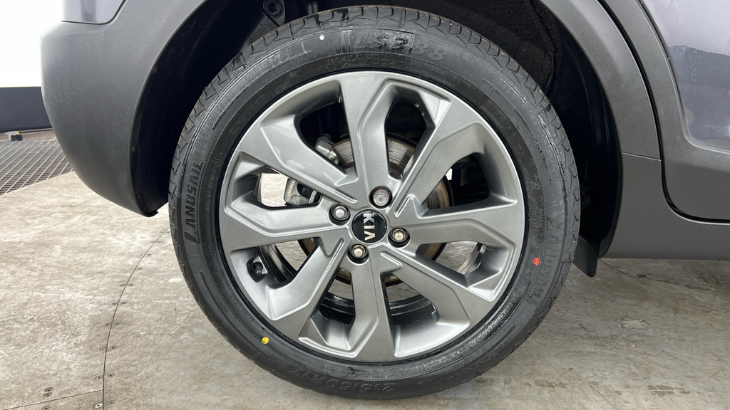 Kia Stonic Red #23