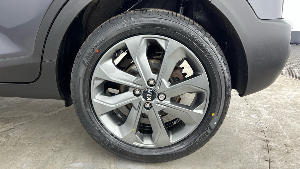 Kia Stonic Red #22