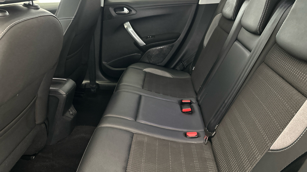 Peugeot 2008 Active Grey #19