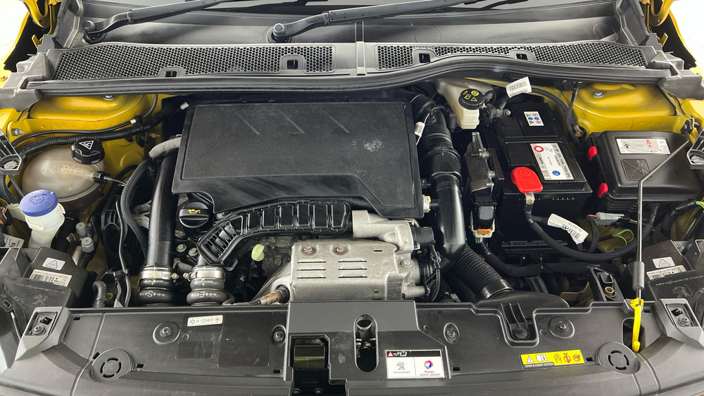 Peugeot 208 208 Active Puretech Ss Yellow #28