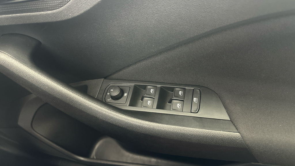 Skoda Kamiq Se Drive Silver #12