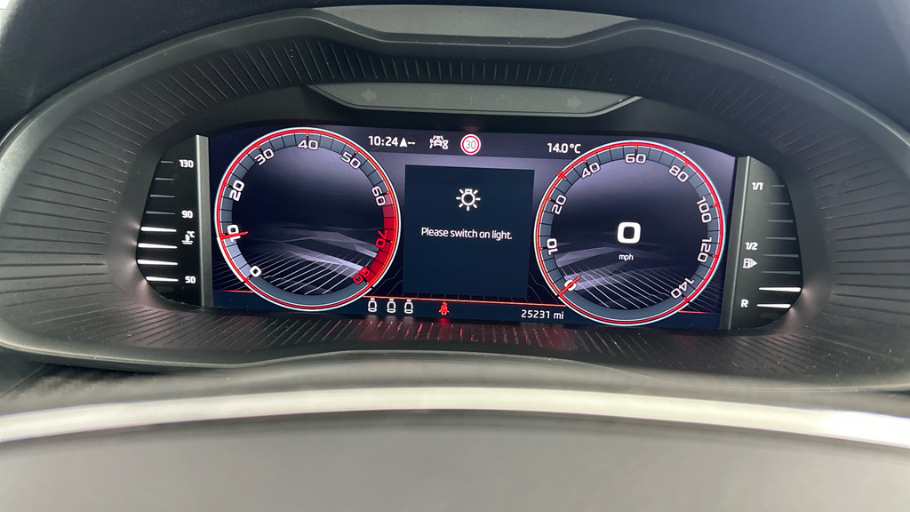 Skoda Kamiq Se Drive Silver #19