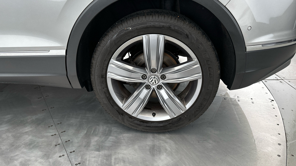 Volkswagen Tiguan Suv Grey #24