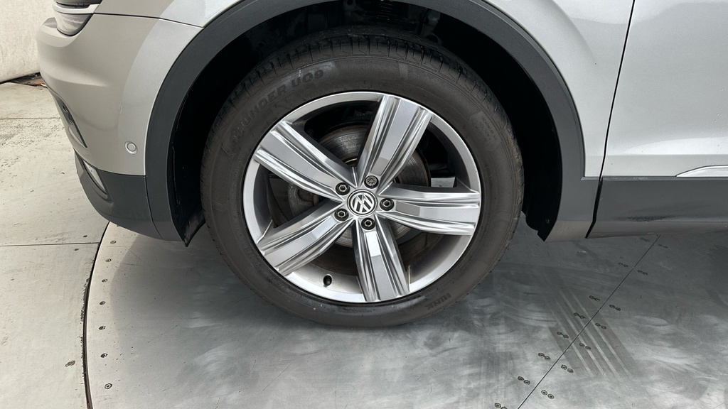 Volkswagen Tiguan Suv Grey #23