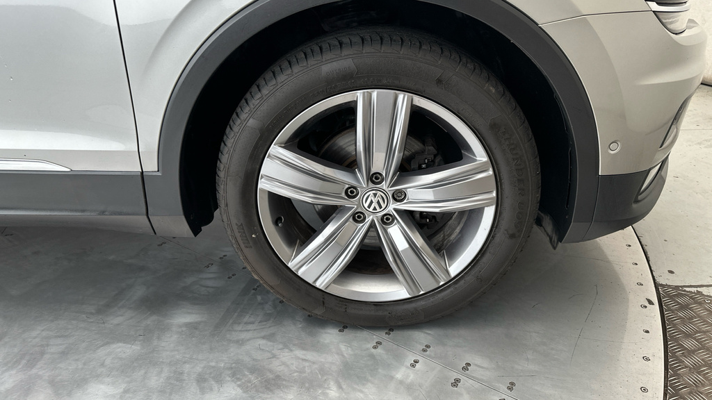 Volkswagen Tiguan Suv Grey #26