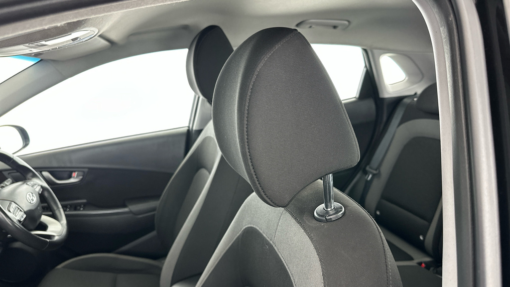 Hyundai Kona Hatchback Yellow #26