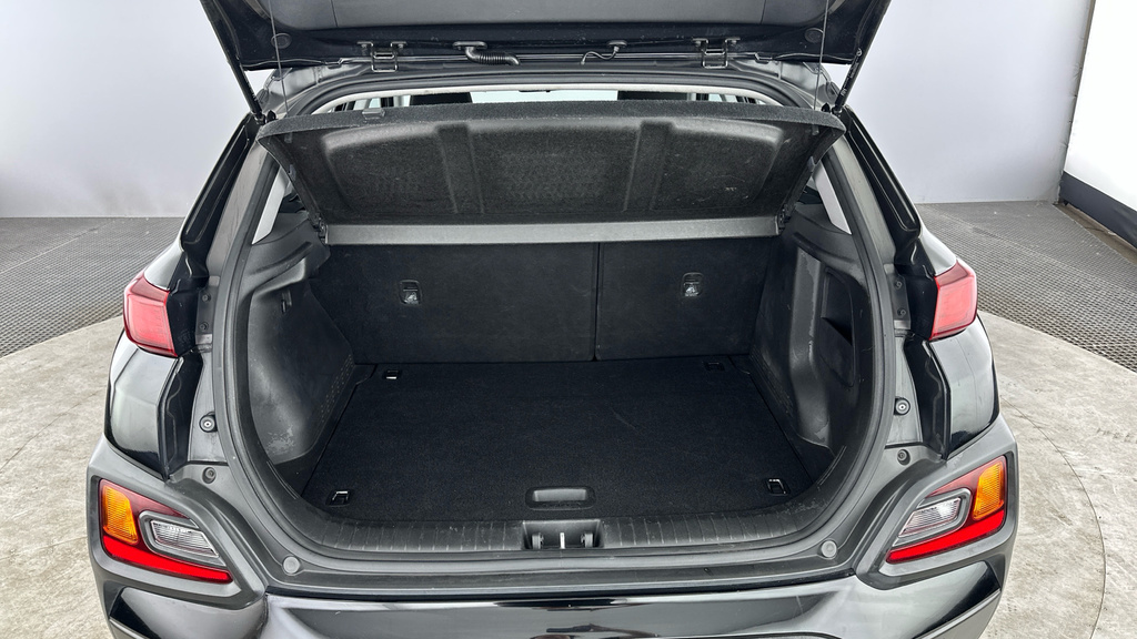 Hyundai Kona Hatchback Yellow #18