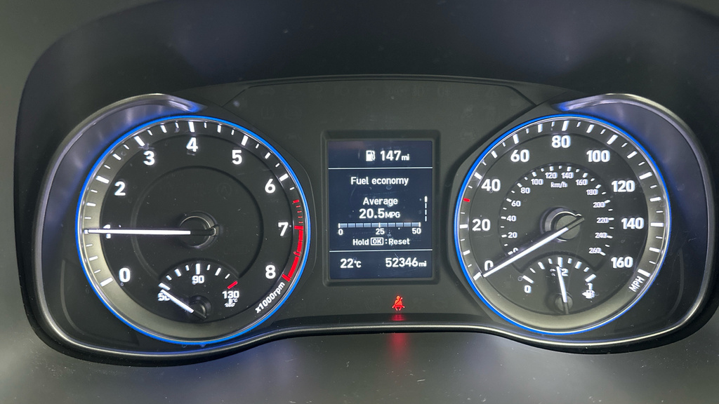 Hyundai Kona Hatchback Yellow #16