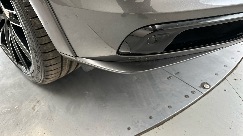 Porsche Cayenne E-hybrid Turbo S Tiptronic S Black #4