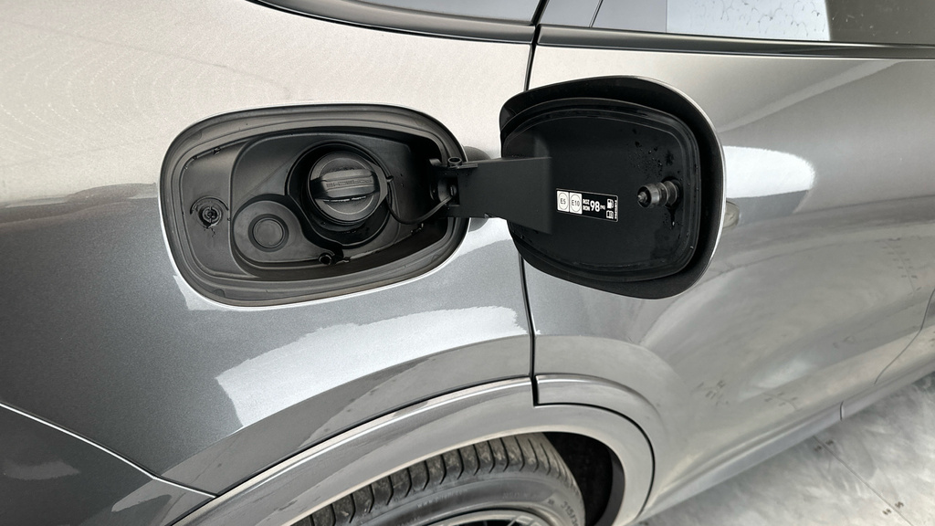 Porsche Cayenne E-hybrid Turbo S Tiptronic S Black #29