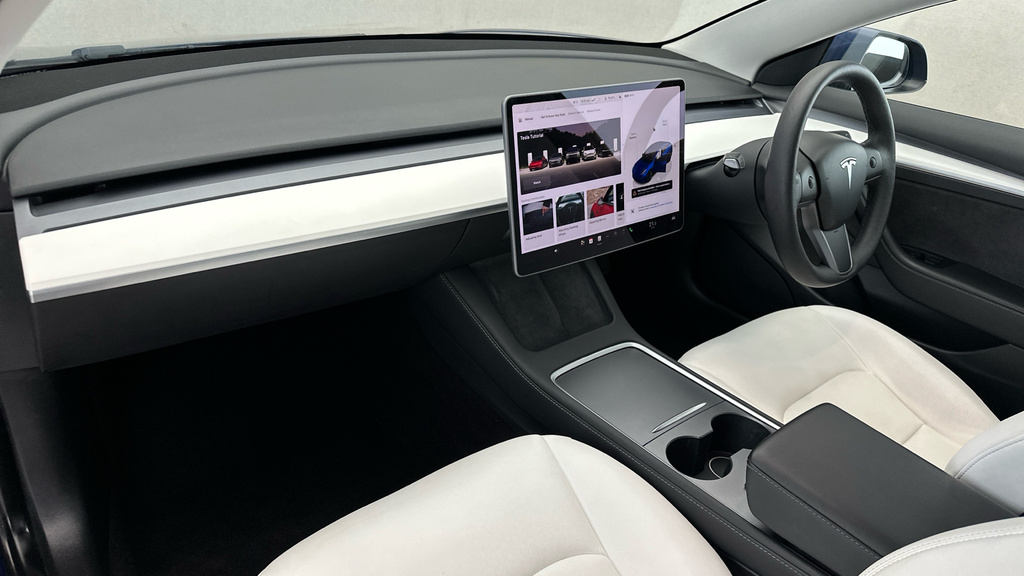 Tesla Model 3 202272 75 Kwh Long Range Saloon Awd 2 K White #13