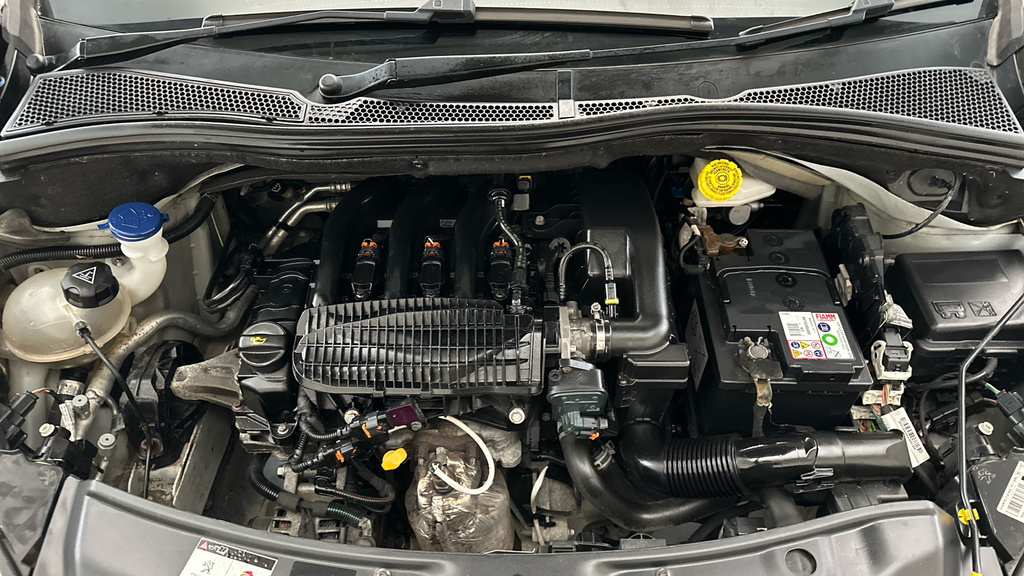 Peugeot 208 1.2 Puretech Active Black #19
