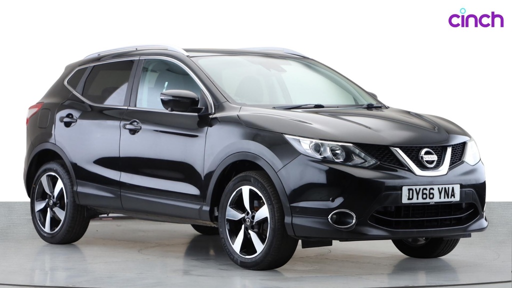 Nissan Qashqai Hatchback Black #1