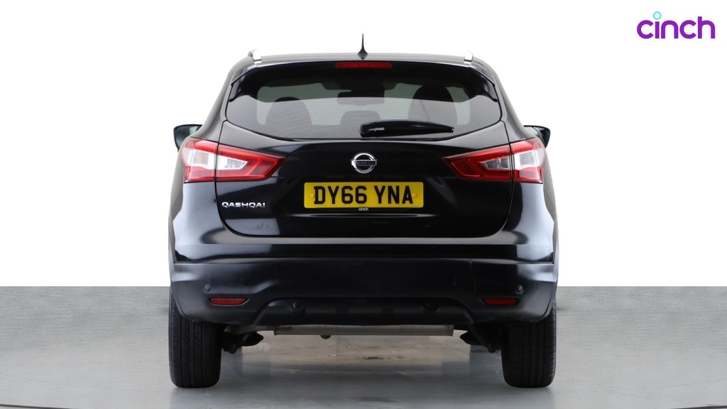 Nissan Qashqai Hatchback Black #4