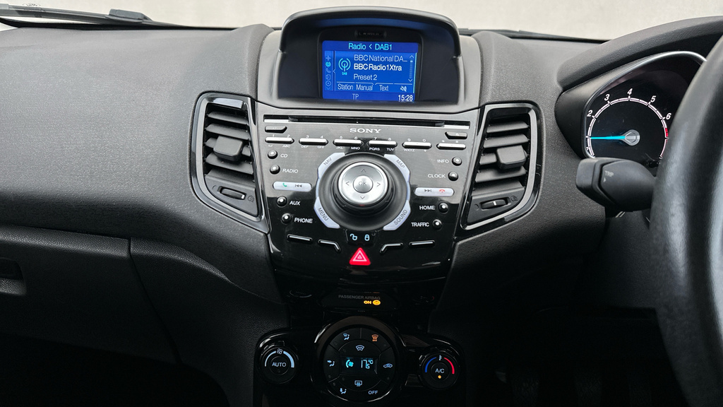 Ford Fiesta Zetec Blue #13