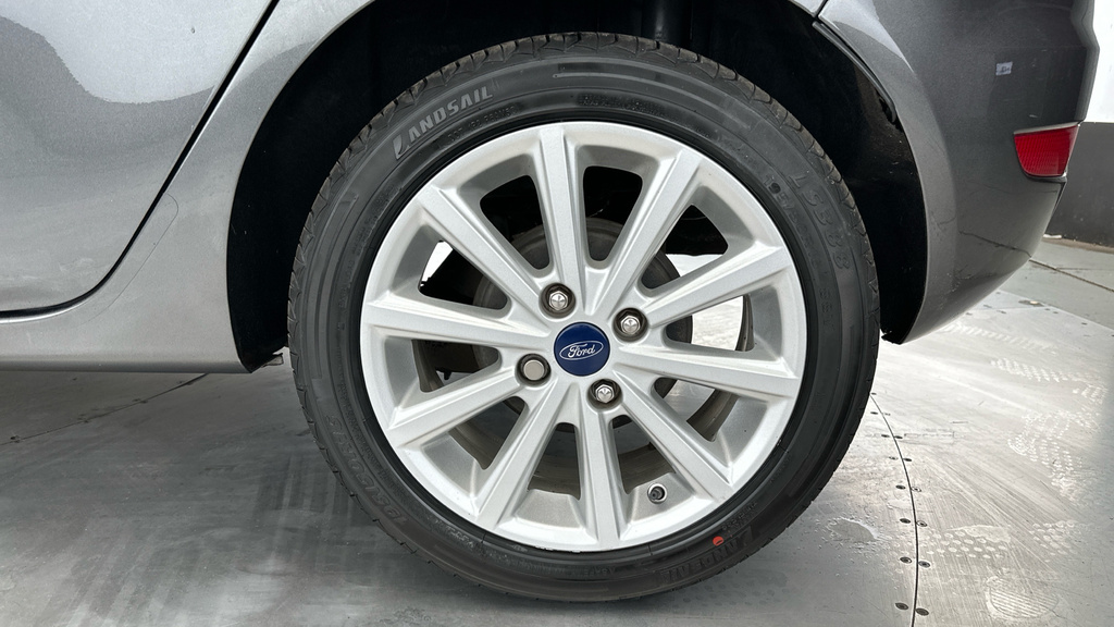 Ford Fiesta Zetec Blue #19