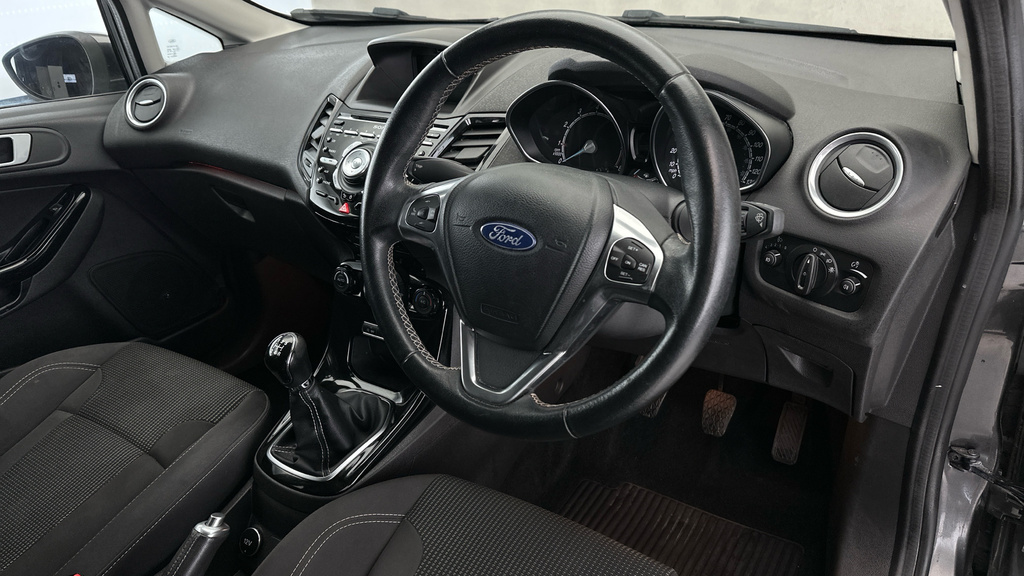 Ford Fiesta Zetec Blue #9