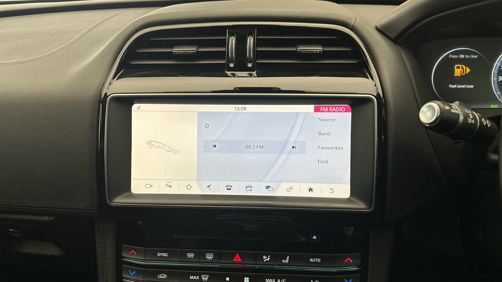 Jaguar F-Pace 2.0L R-sport Awd 238 Bhp Blue #18